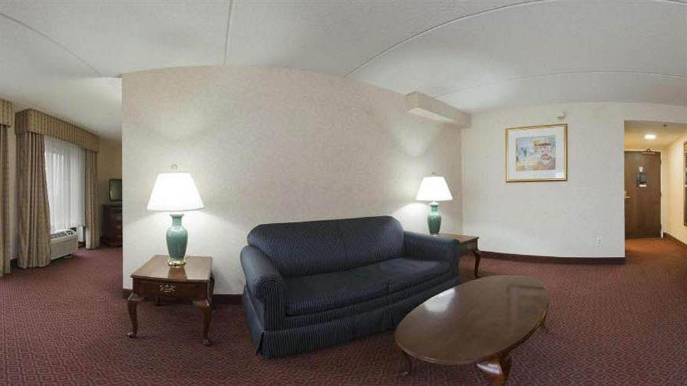 Holiday Inn Express Baltimore BWI Airport West By Ihg Hanover Exterior photo