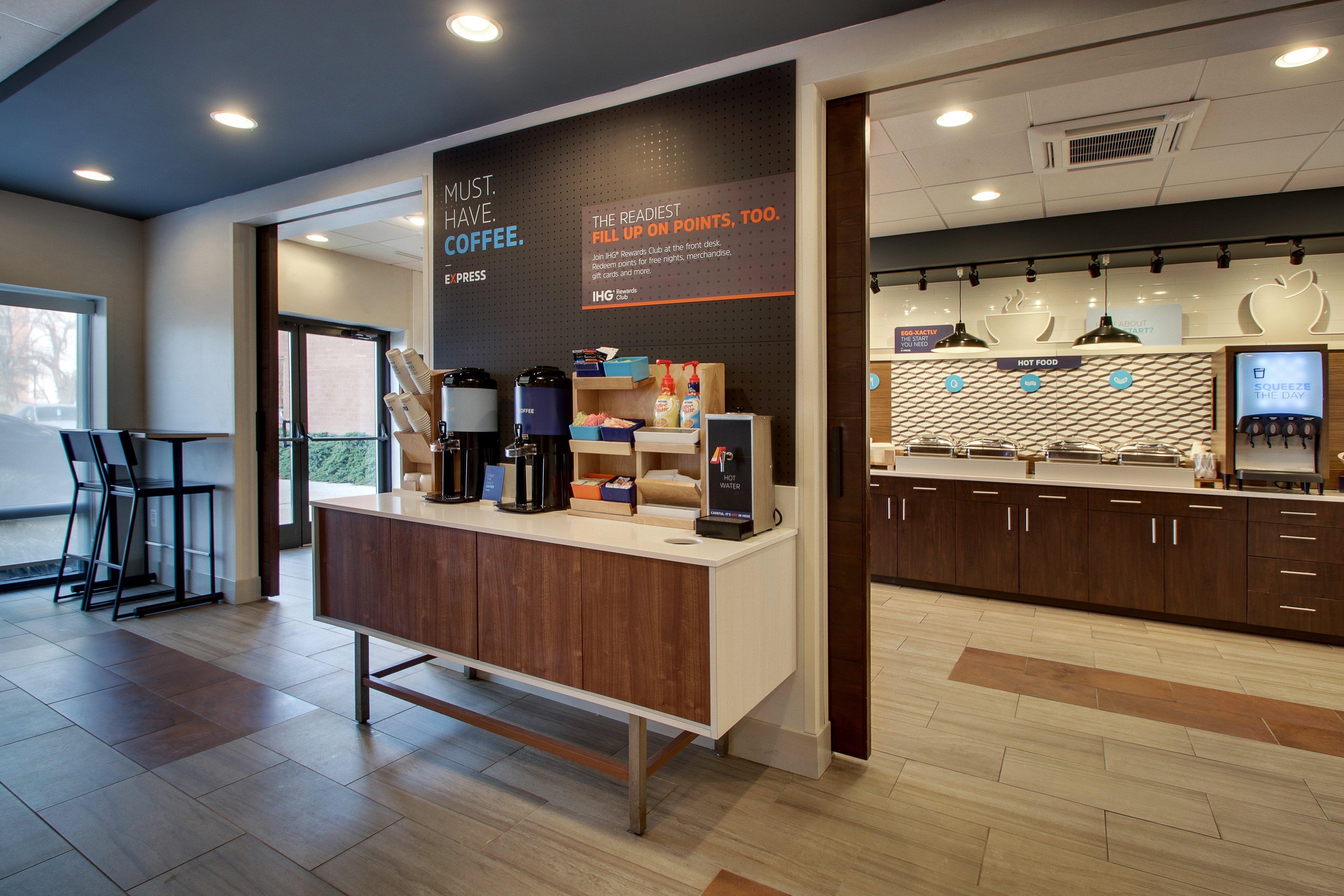 Holiday Inn Express Baltimore BWI Airport West By Ihg Hanover Exterior photo