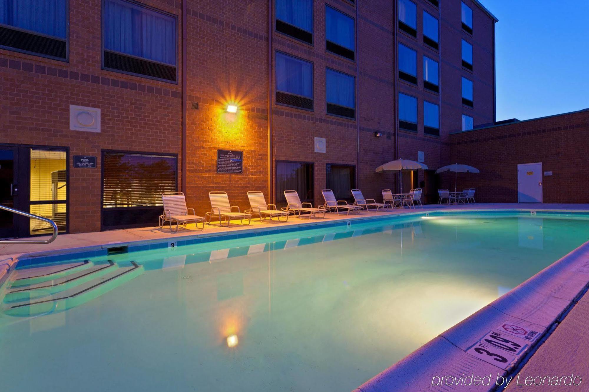 Holiday Inn Express Baltimore BWI Airport West By Ihg Hanover Exterior photo