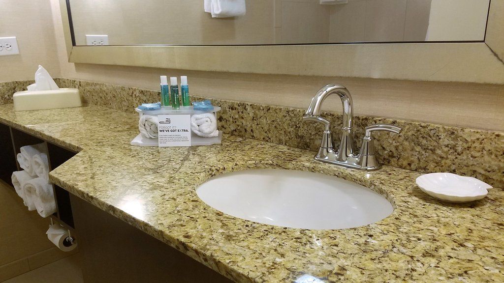 Holiday Inn Express Baltimore BWI Airport West By Ihg Hanover Exterior photo